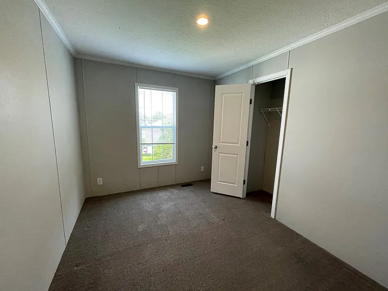 Rudgate Manor — Photo 44