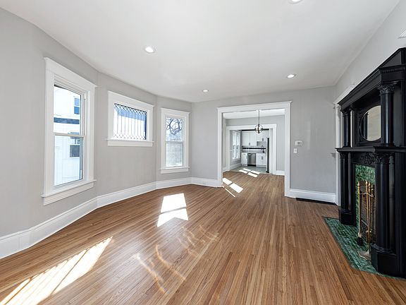 5th image of 416 Buell Ave