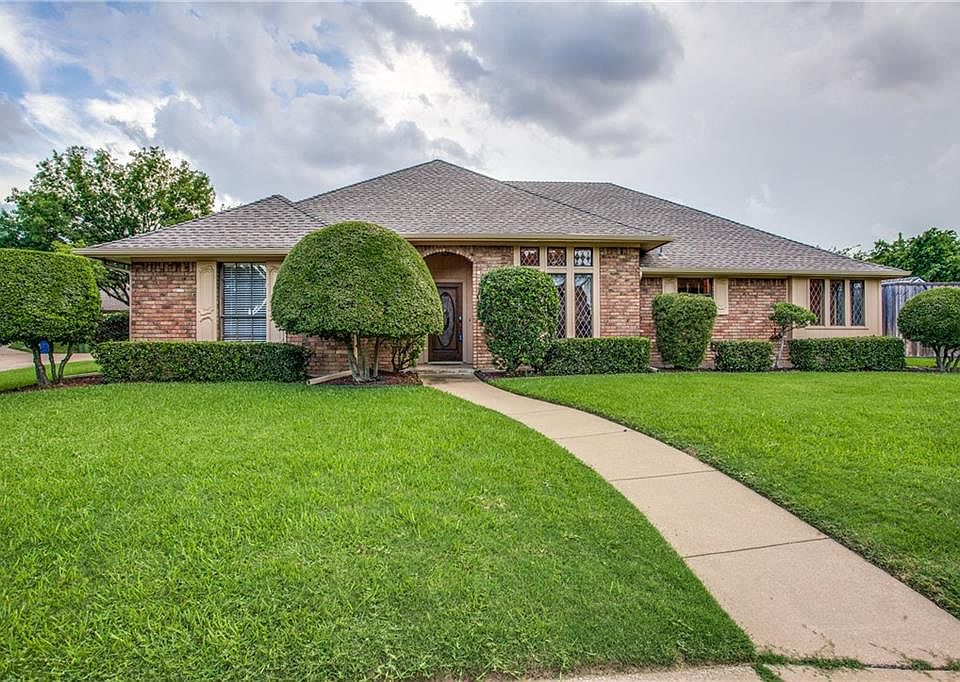 1st image of 3306 Greenview Dr