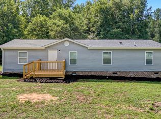 1279 Casey Rd, Woodruff, SC 29388