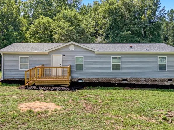1279 Casey Rd, Woodruff, SC 29388