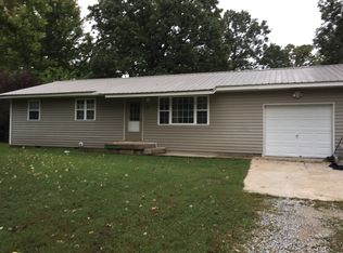 40 Tanglewood Dr, Carl Junction, MO 64834