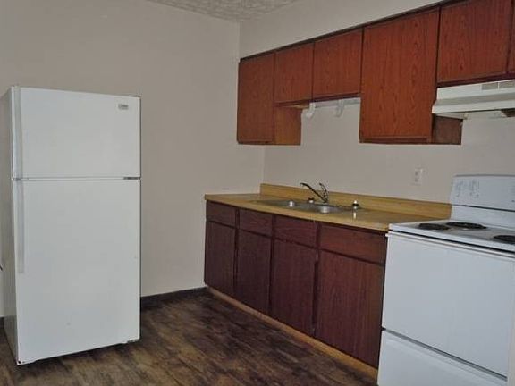 3rd image of 809 Patty Dr APT B