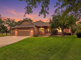 2235 N Tee Time Ct, Wichita, KS 67205