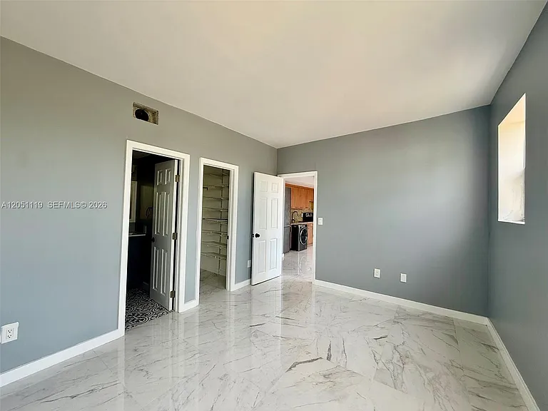 1027 Pennsylvania Ave #302 — Photo 11