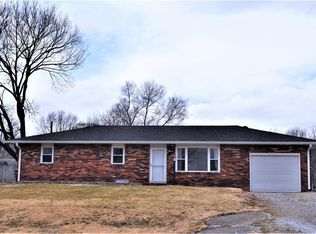 14422 S San Vincente Dr, Columbus, IN 47201