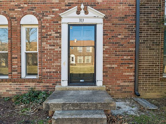 5th image of 313 Huntington Ridge Dr