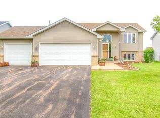 940 S Chestnut St, Belle Plaine, MN 56011