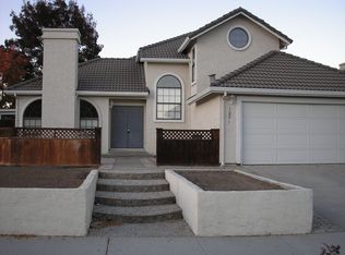 1271 Lerma Ln, Gilroy, CA 95020