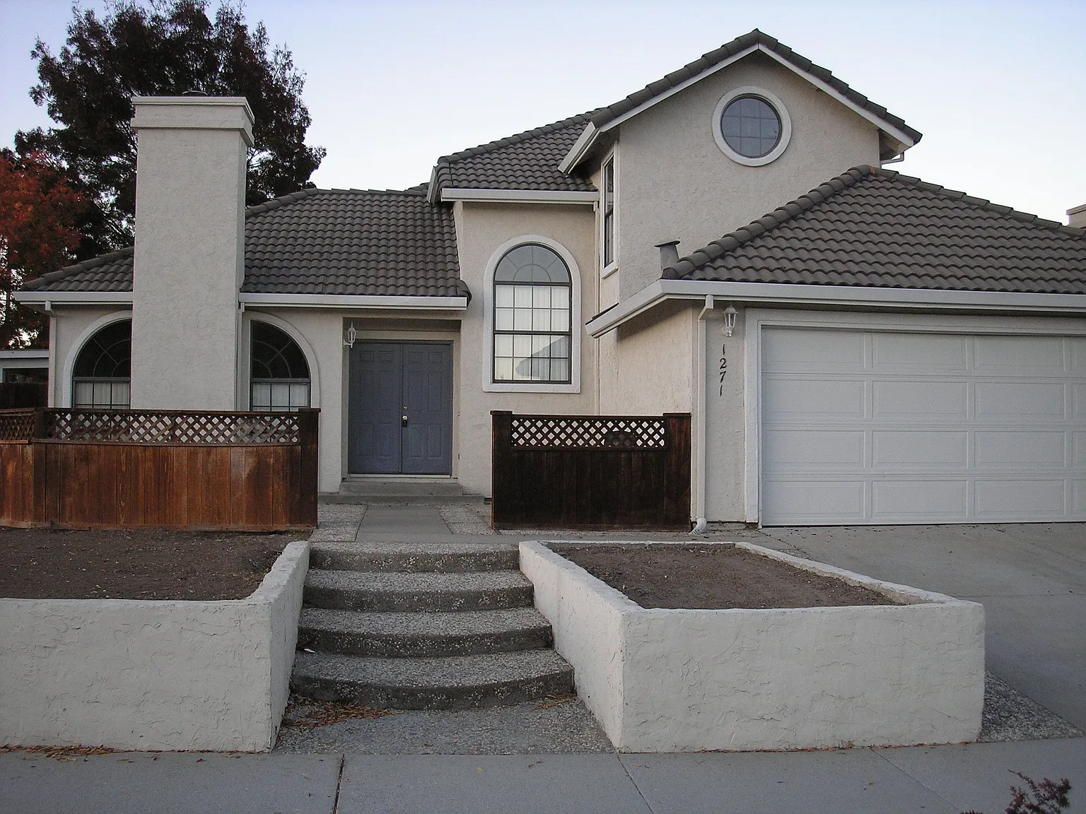 1271 Lerma Ln photo 1