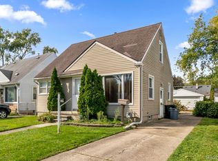 18703 Indian, Redford, MI 48240