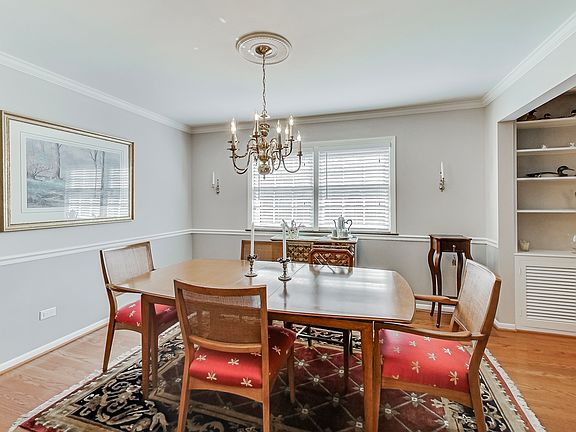3rd image of 5235 Fair Elms Ave