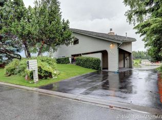 9531 Albatross Dr, Anchorage, AK 99502
