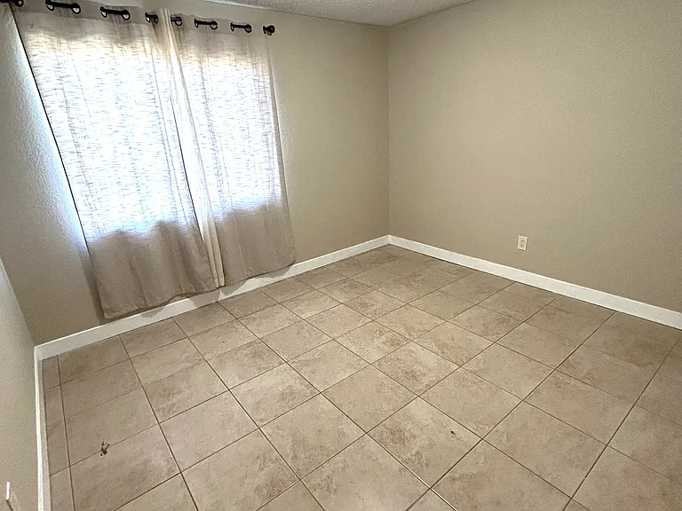 16053 Calandria Way — Photo 10