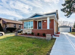 4863 Wick Dr, Oak Lawn, IL 60453