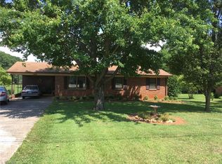 1699 New Jersey Church Rd, Lexington, NC 27292