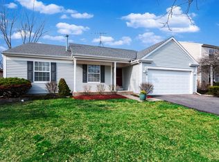 120 Jefferson Ln, Streamwood, IL