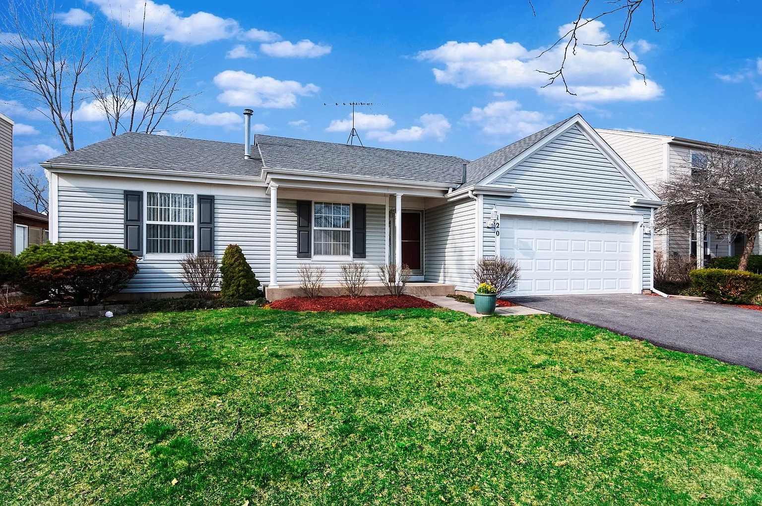 120 Jefferson Ln photo 1