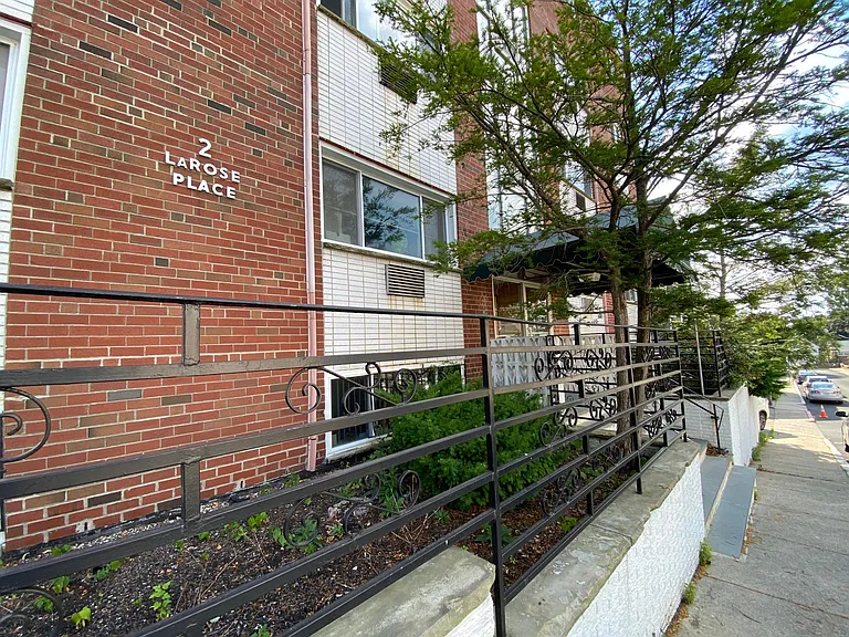 2 Larose Pl #15 — Photo 15