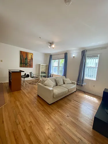 1521 Lenox Ave #106 Photo 1