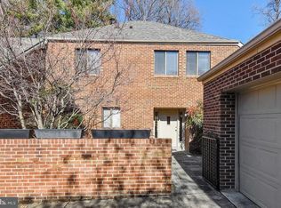 11300 Harborside Cl, Reston, VA 20191