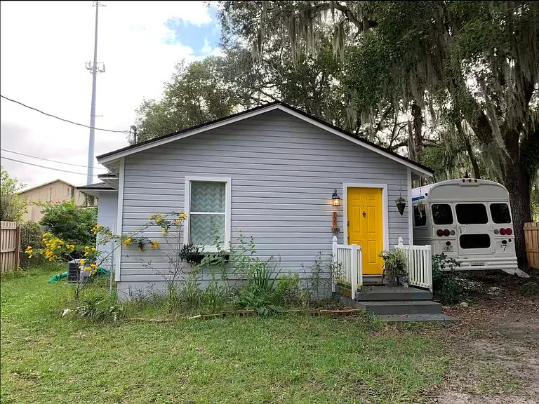 735 NW 7th St — Photo 34