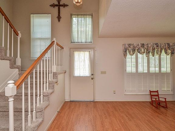 4th image of 4614 Kilmarnoch Way
