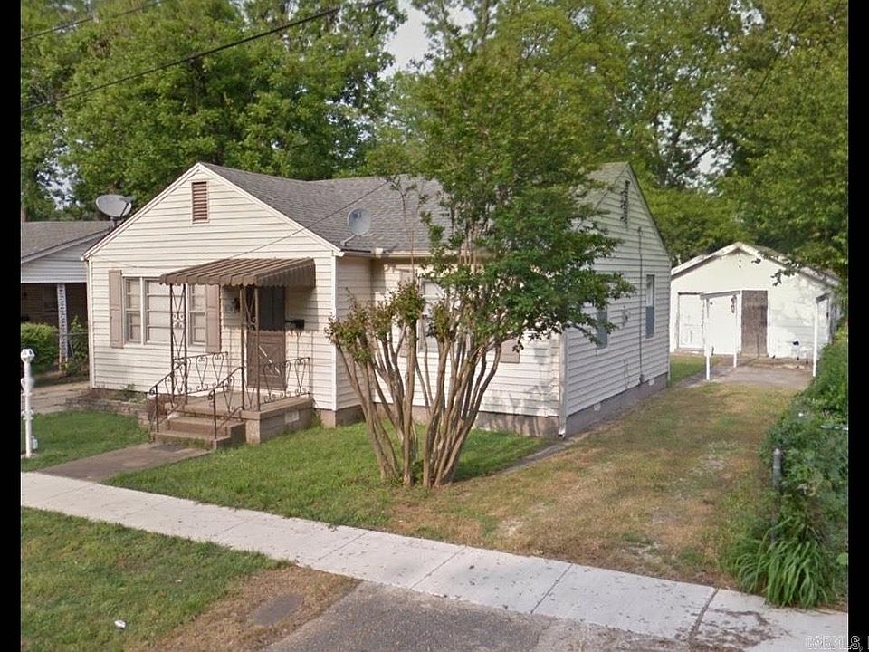 2nd image of 310 Olive St