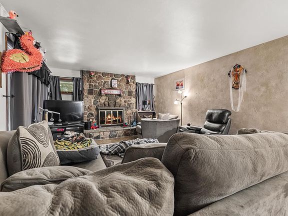 4th image of 153270 DUSTY MILLER ROAD