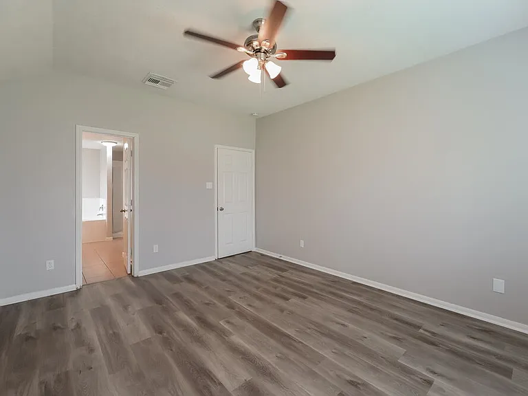 2614 Elder Park Ct — Photo 10