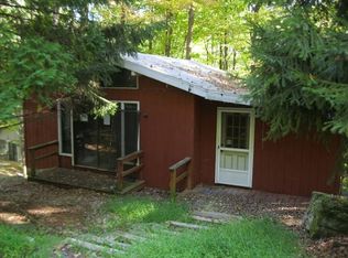 88 Ferris Rd, Hawley, PA 18428