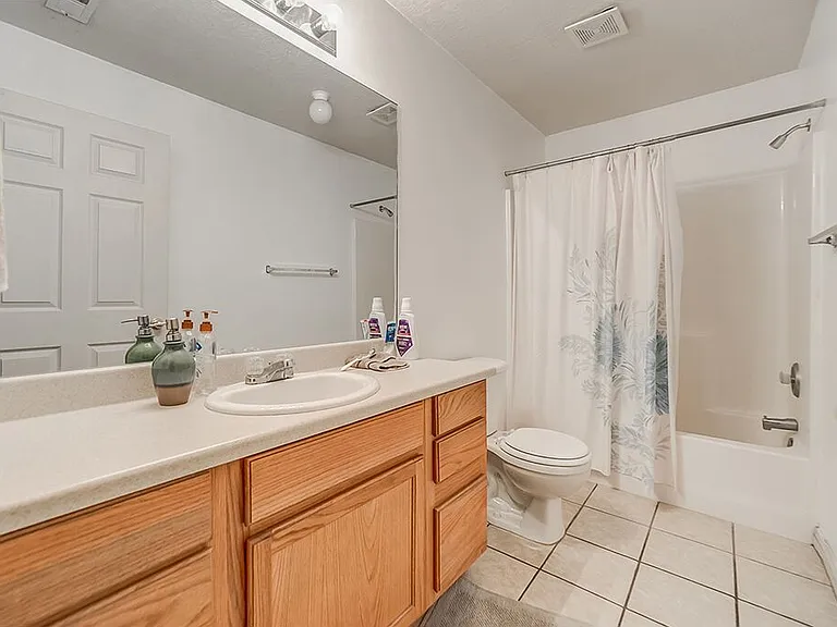 595 N University Ave #119 — Photo 6