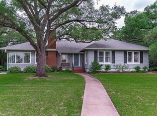 300 College View Dr, Bryan, TX 77801