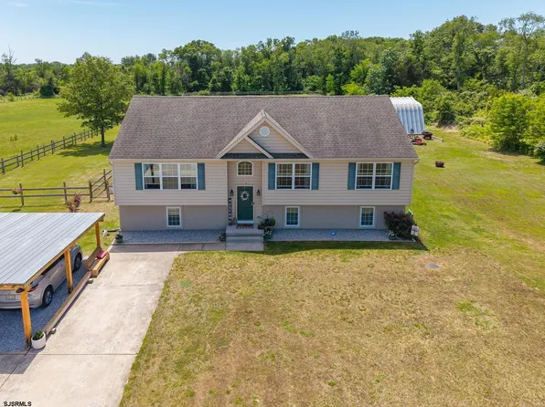 1672 Weymouth Rd, Vineland, NJ 08360