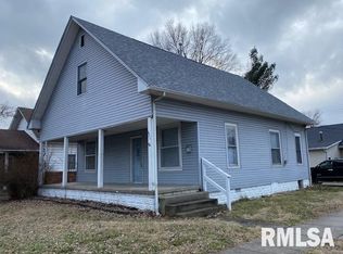 421 N 13th St, Herrin, IL 62948