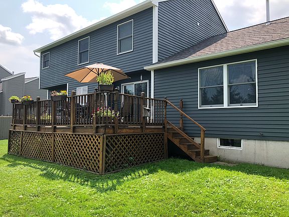 3rd image of 7364 Spring Mountain Dr