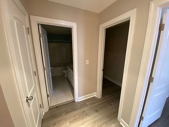 5th image of 10933 Coyote Ln #145