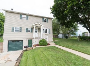 219 Tea Rose Dr, Natrona Heights, PA 15065