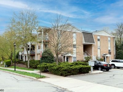 109 Vista Dr, Cedar Knolls, NJ, 07927