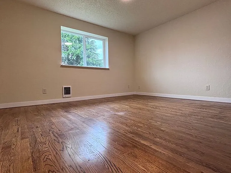 3510 55th Ave NE — Photo 28
