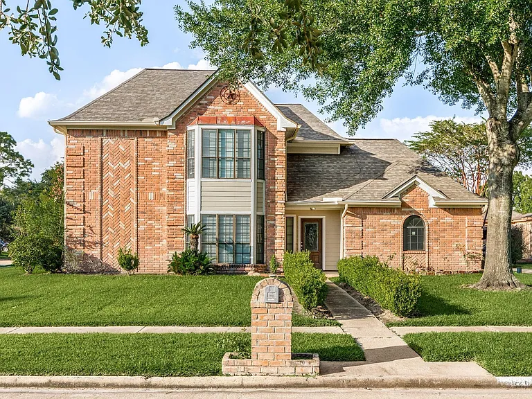 15526 Cabildo Dr — Photo 49