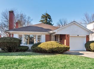 430 Longcommon Rd, Riverside, IL 60546