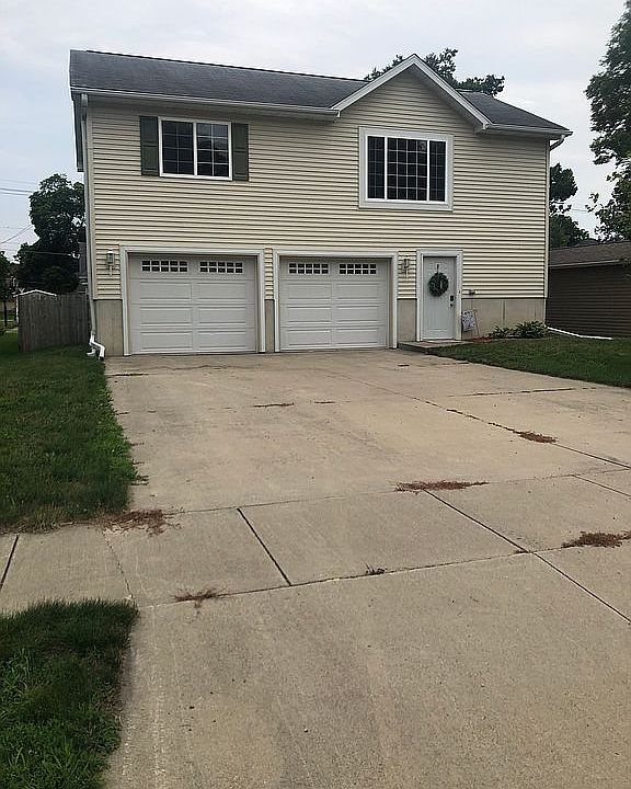 1st image of 311 4th Ave NW