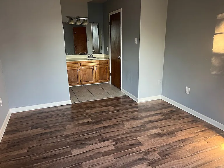 3412 Yorkfield Dr — Photo 5