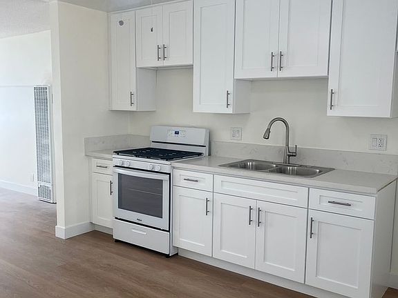 2nd image of 13931-13951 Illinois St #13951-G