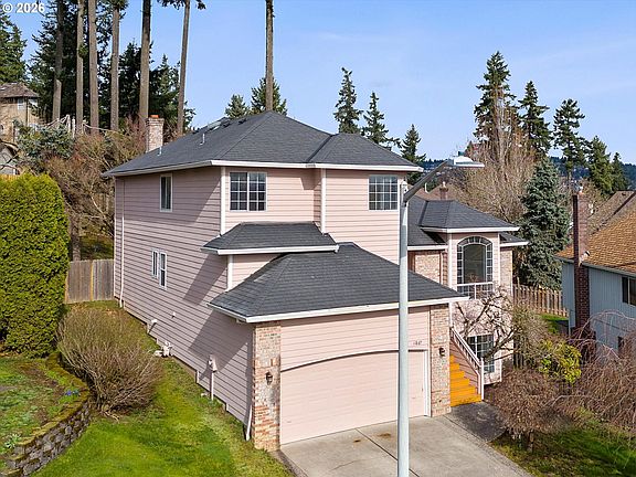 3rd image of 11867 SE Mountain Sun Dr