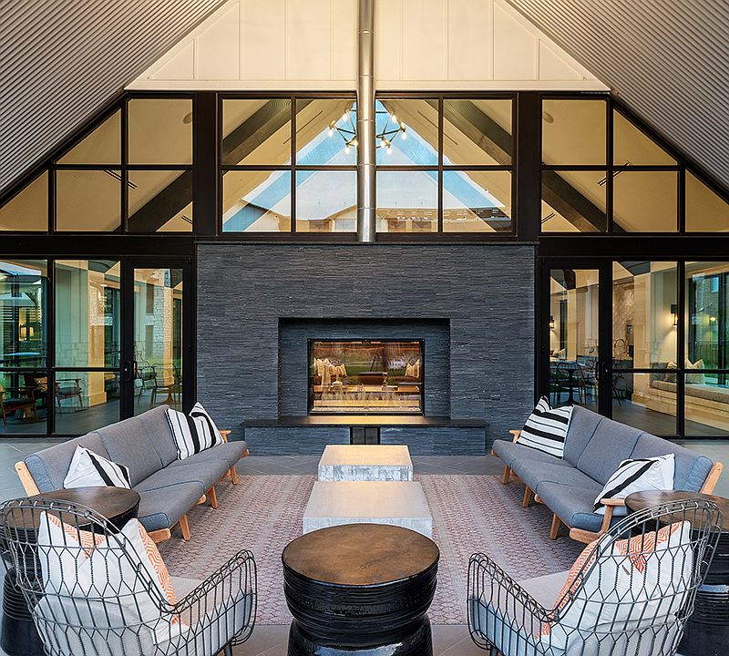Outdoor Fireside Lounge