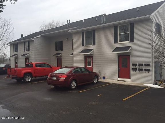2nd image of 650 Conger St