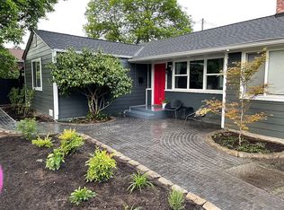 13538 16th Ave NE, Seattle, WA 98125