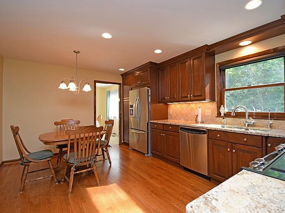 5th image of 3249 Turgot Cir